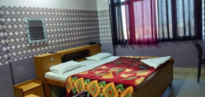 Hotel Vishal Palace Unnao ภายนอก รูปภาพ