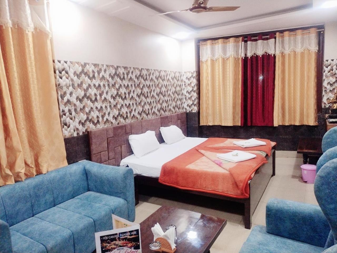 Hotel Vishal Palace Unnao ภายนอก รูปภาพ